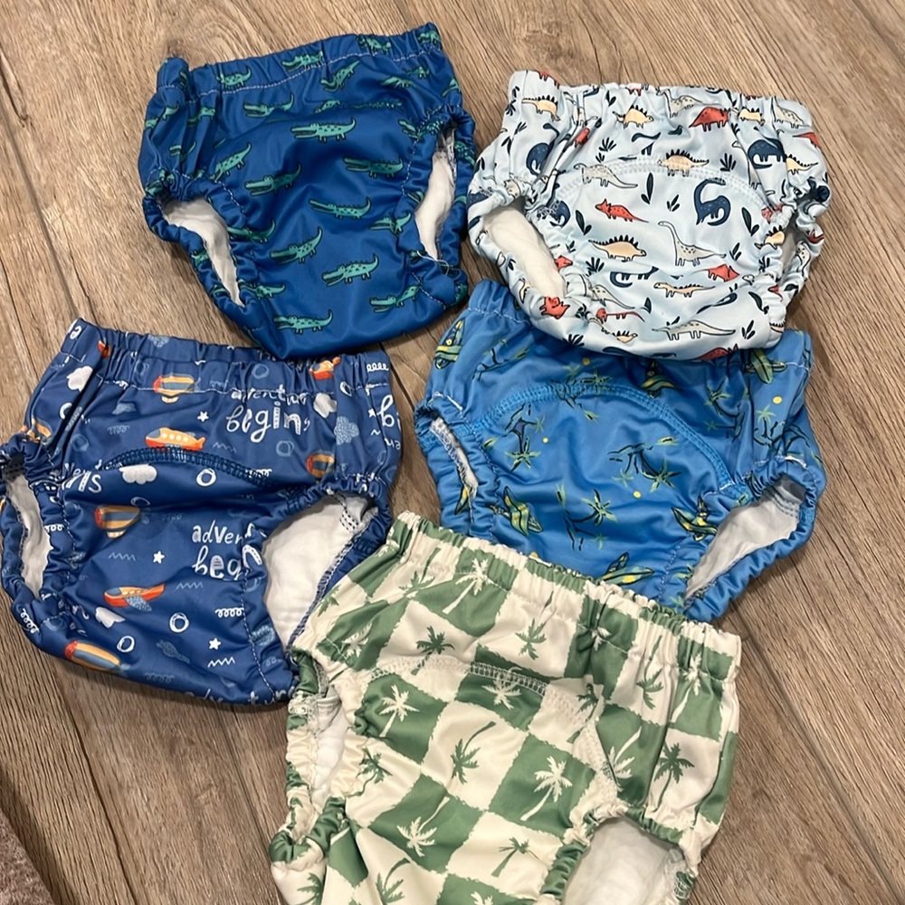 Moomoo baby plastic training underwear